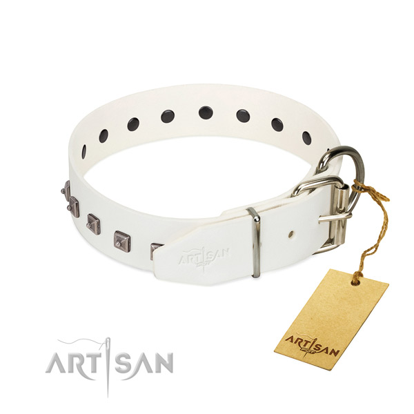 Pleasant to wear leather dog collar won't cut into skin